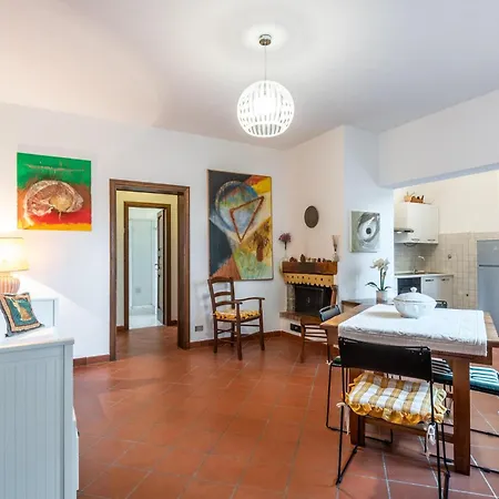 1 Bedroom Beautiful In Il Ferrone 公寓 *